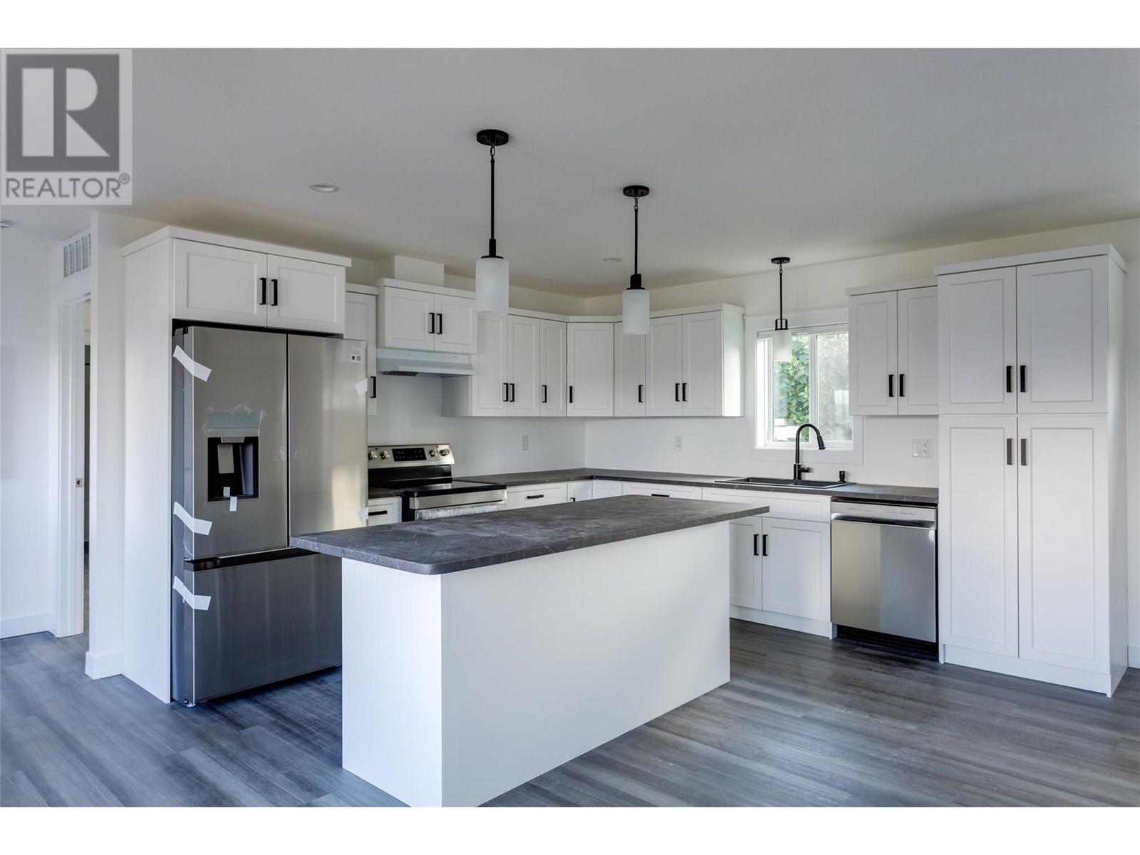 3591 Old Vernon Road Unit# 312. Kelowna, British Columbia