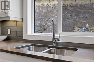 288 Upper Canyon Drive N. Kelowna, British Columbia