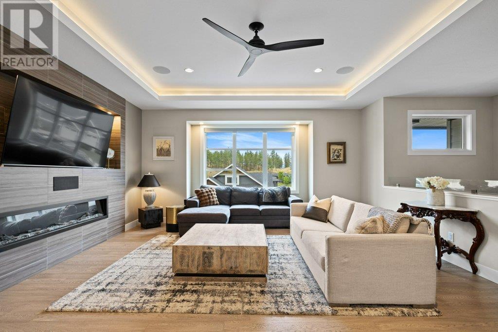 288 Upper Canyon Drive N. Kelowna, British Columbia