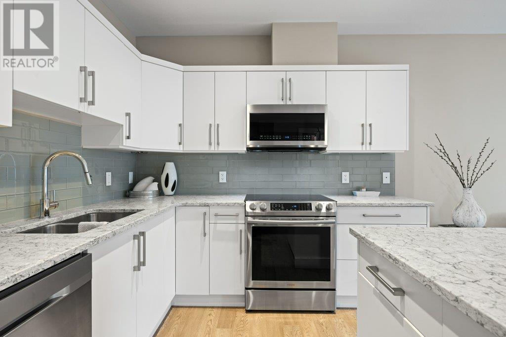 288 Upper Canyon Drive N. Kelowna, British Columbia