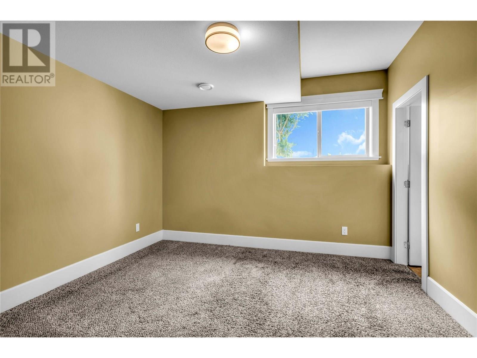 4561 Rittich Road. Kelowna, British Columbia