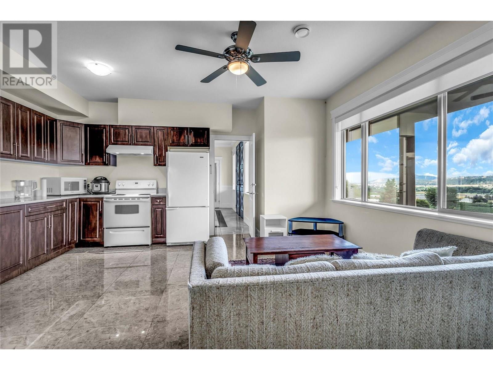 4561 Rittich Road. Kelowna, British Columbia