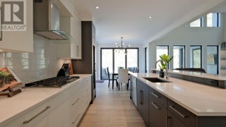 740 Pinehaven Court. Kelowna, British Columbia