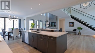 740 Pinehaven Court. Kelowna, British Columbia