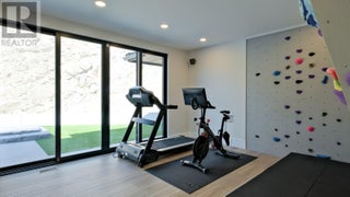 740 Pinehaven Court. Kelowna, British Columbia