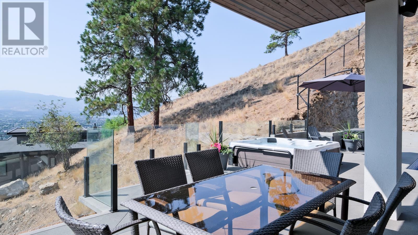 740 Pinehaven Court. Kelowna, British Columbia