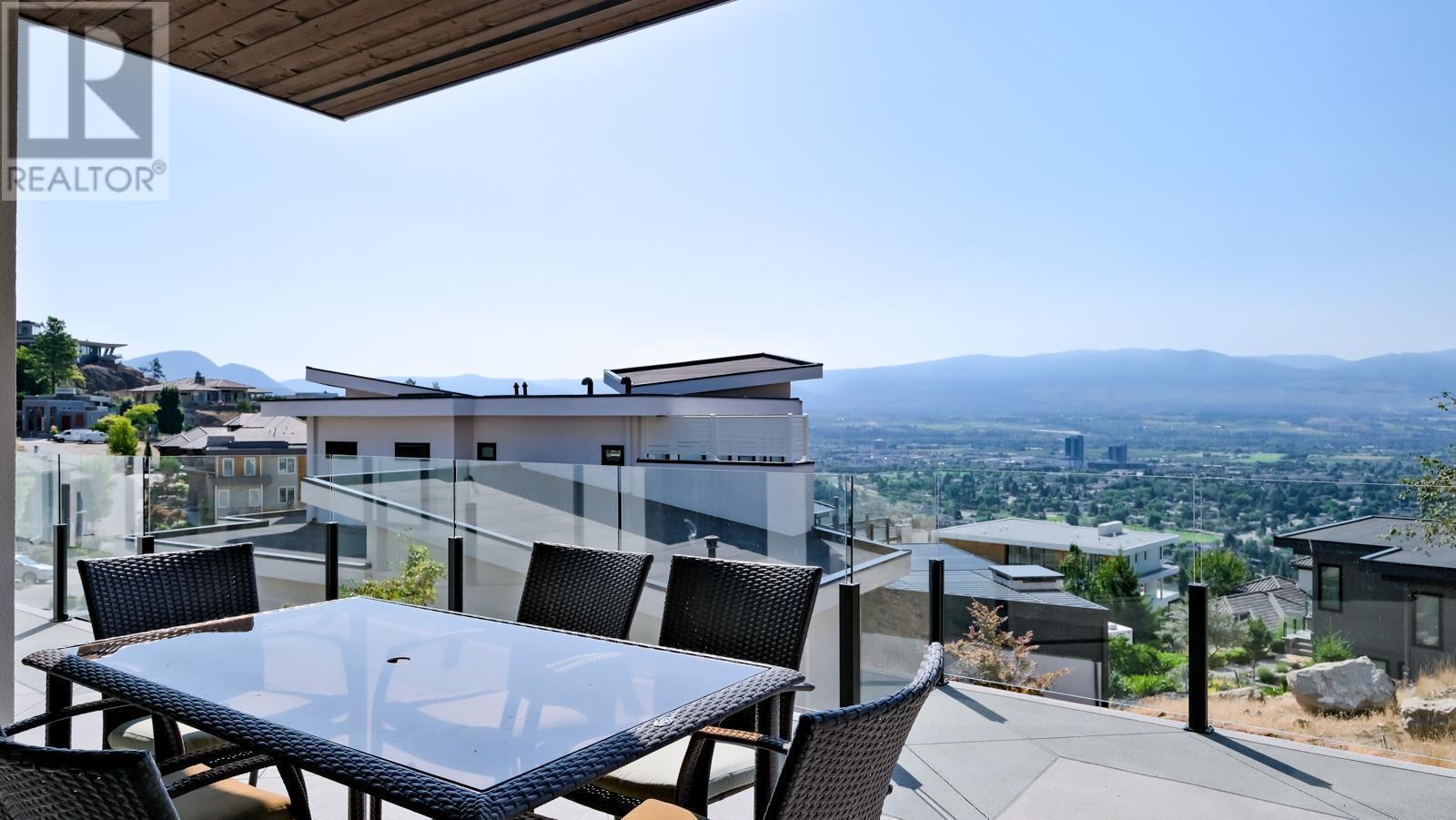 740 Pinehaven Court. Kelowna, British Columbia