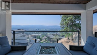 740 Pinehaven Court. Kelowna, British Columbia
