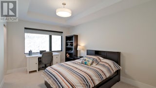 740 Pinehaven Court. Kelowna, British Columbia