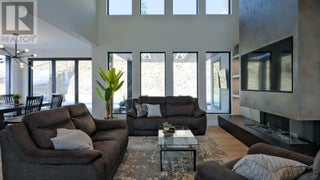 740 Pinehaven Court. Kelowna, British Columbia