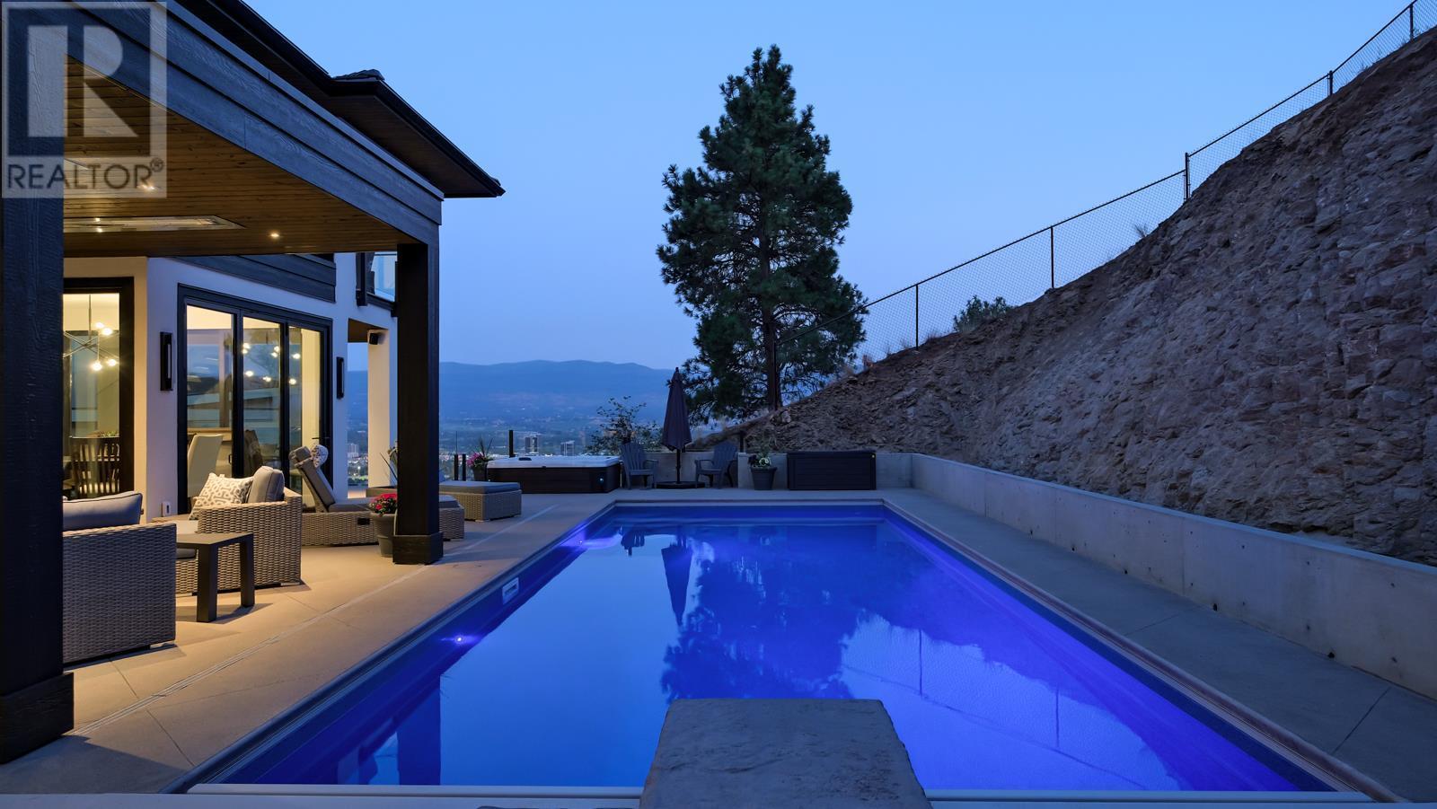 740 Pinehaven Court. Kelowna, British Columbia