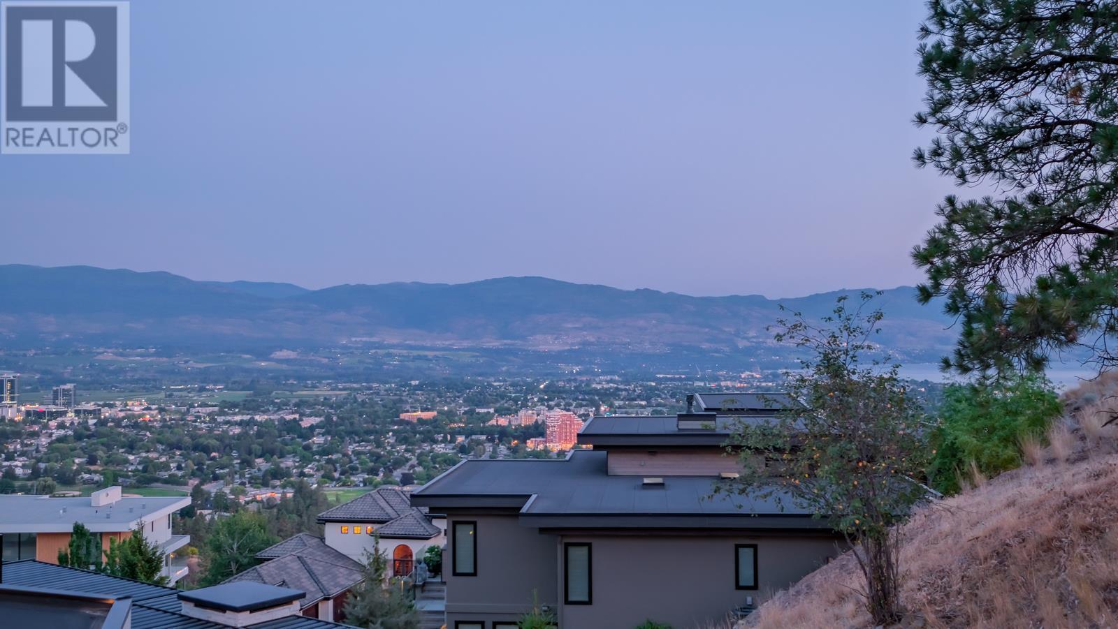 740 Pinehaven Court. Kelowna, British Columbia