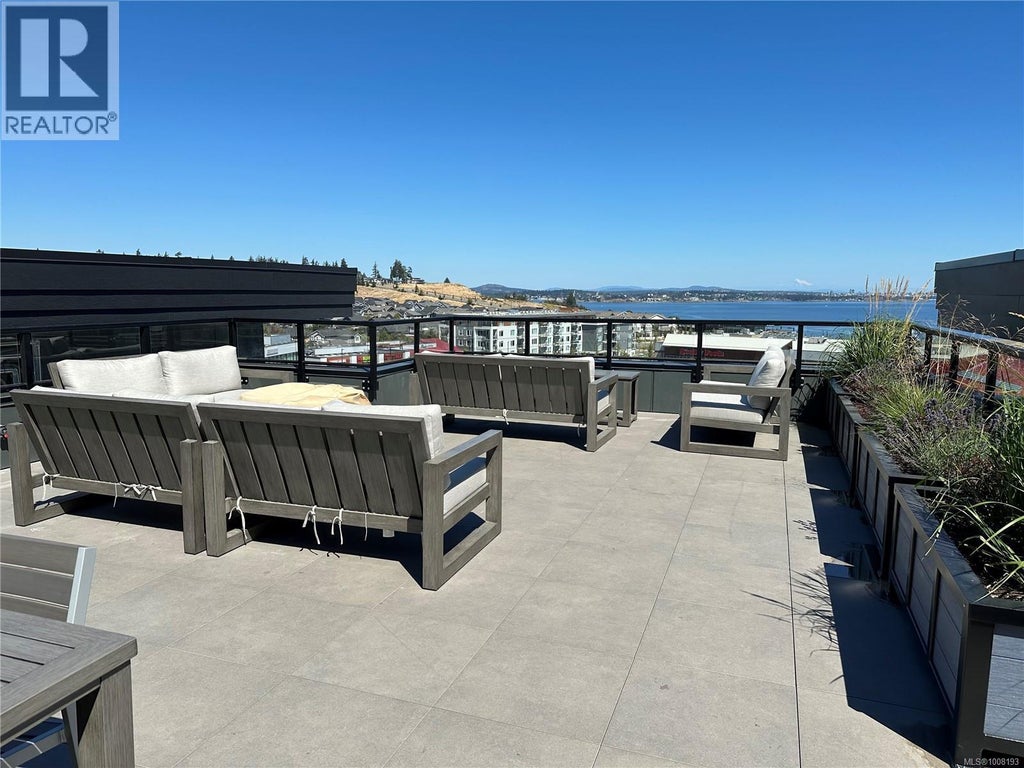 102 3564 A Ryder Hesjedal Way, Colwood