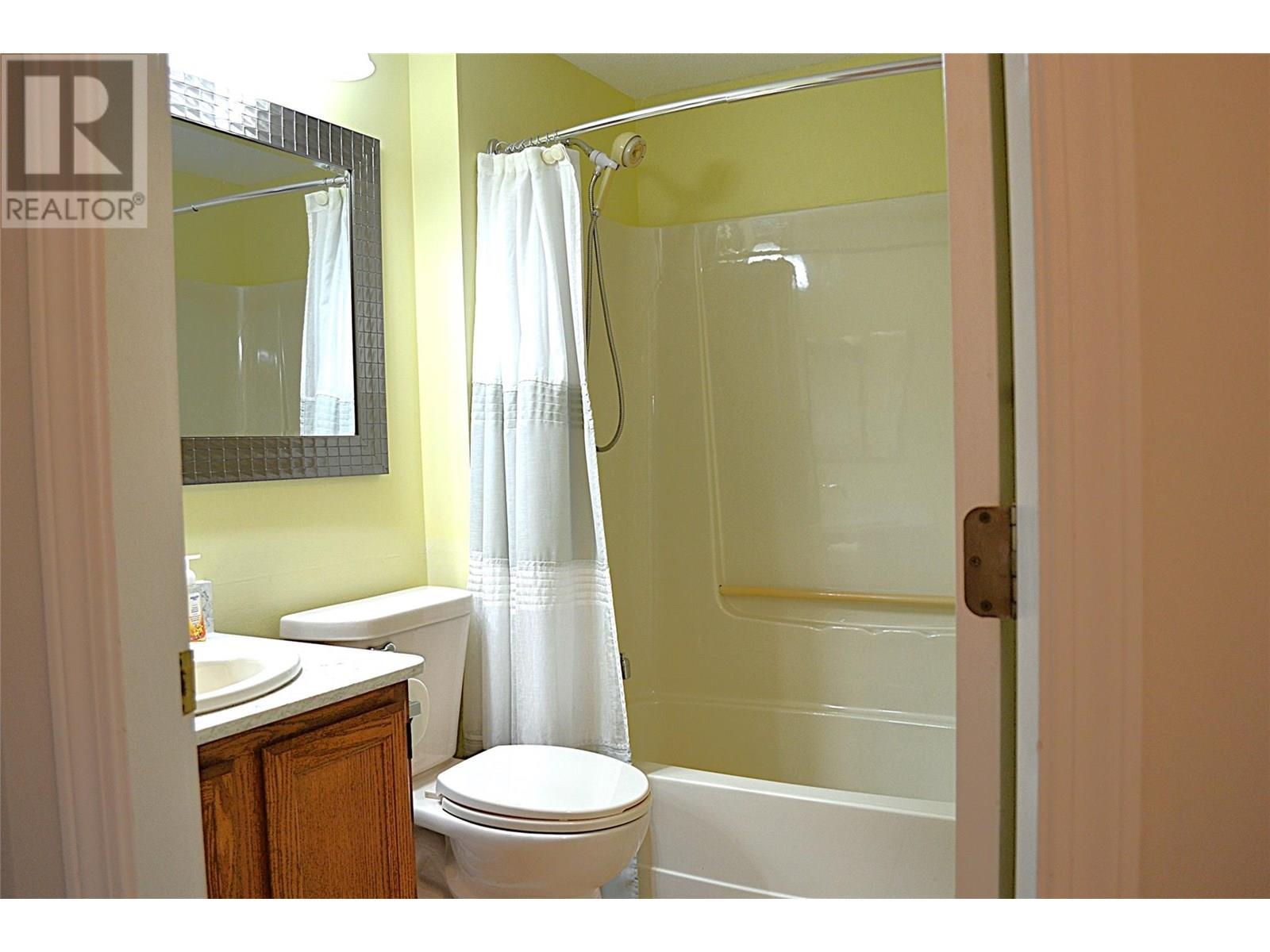 1170 Brookside Avenue Unit# 204. Kelowna, British Columbia