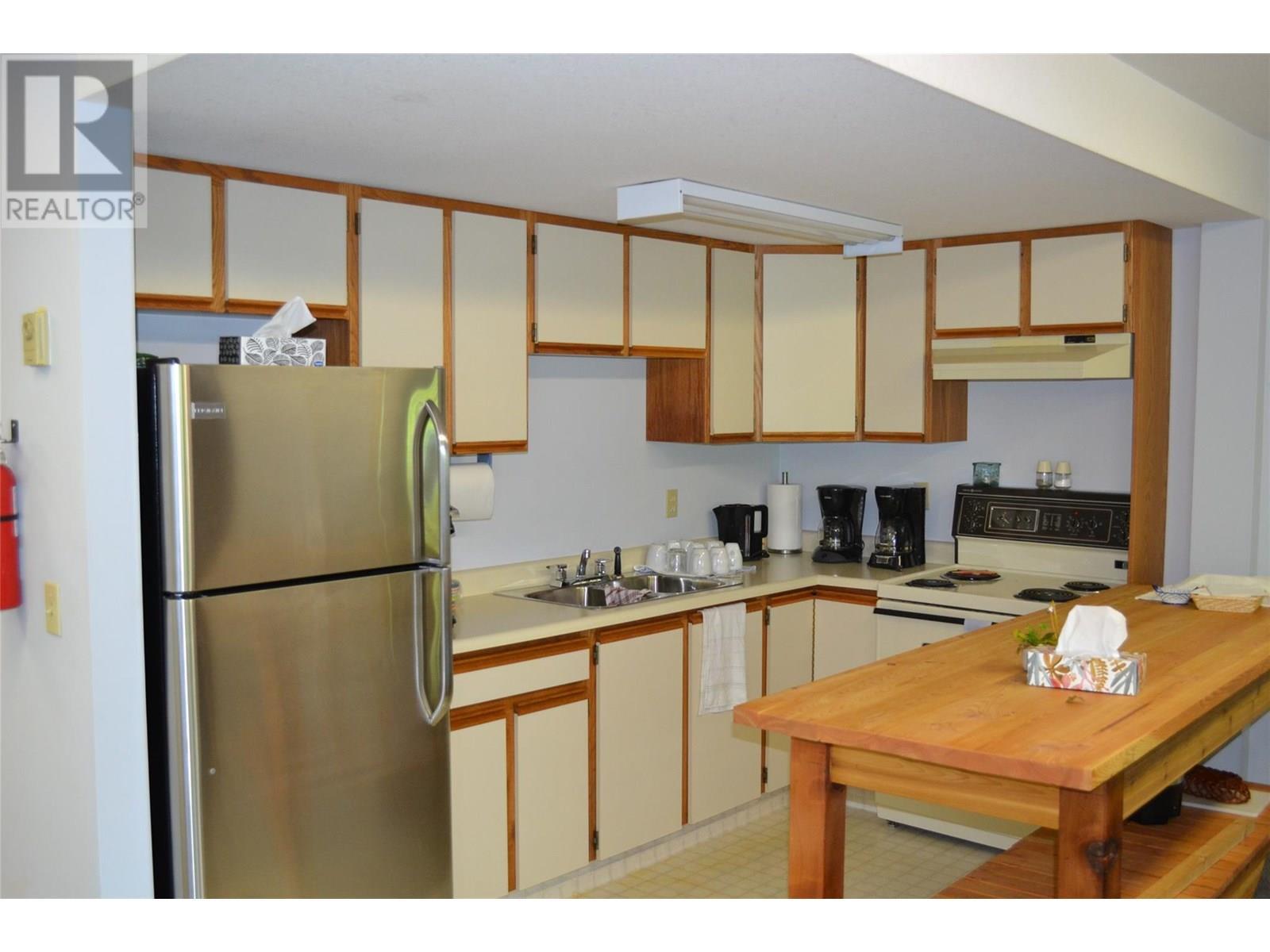 1170 Brookside Avenue Unit# 204. Kelowna, British Columbia