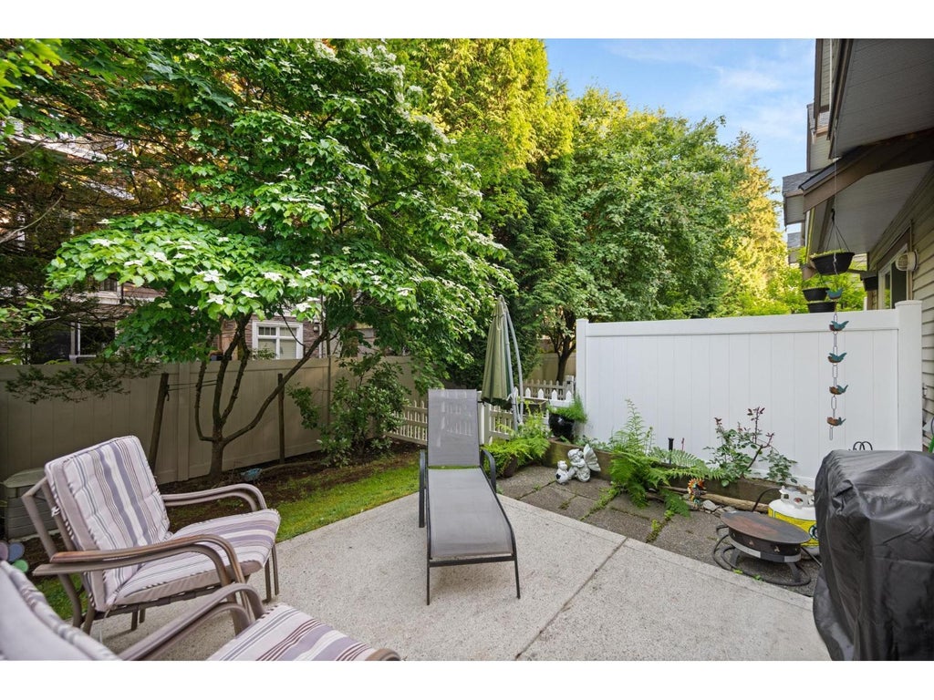 14 2678 King George Boulevard, Surrey