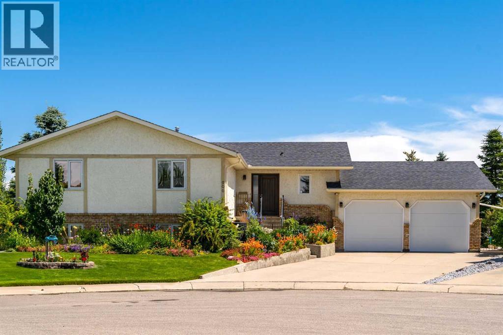 906 11 Street Se, High River