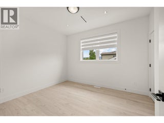 840 Grenfell Avenue Unit# 1. Kelowna, British Columbia