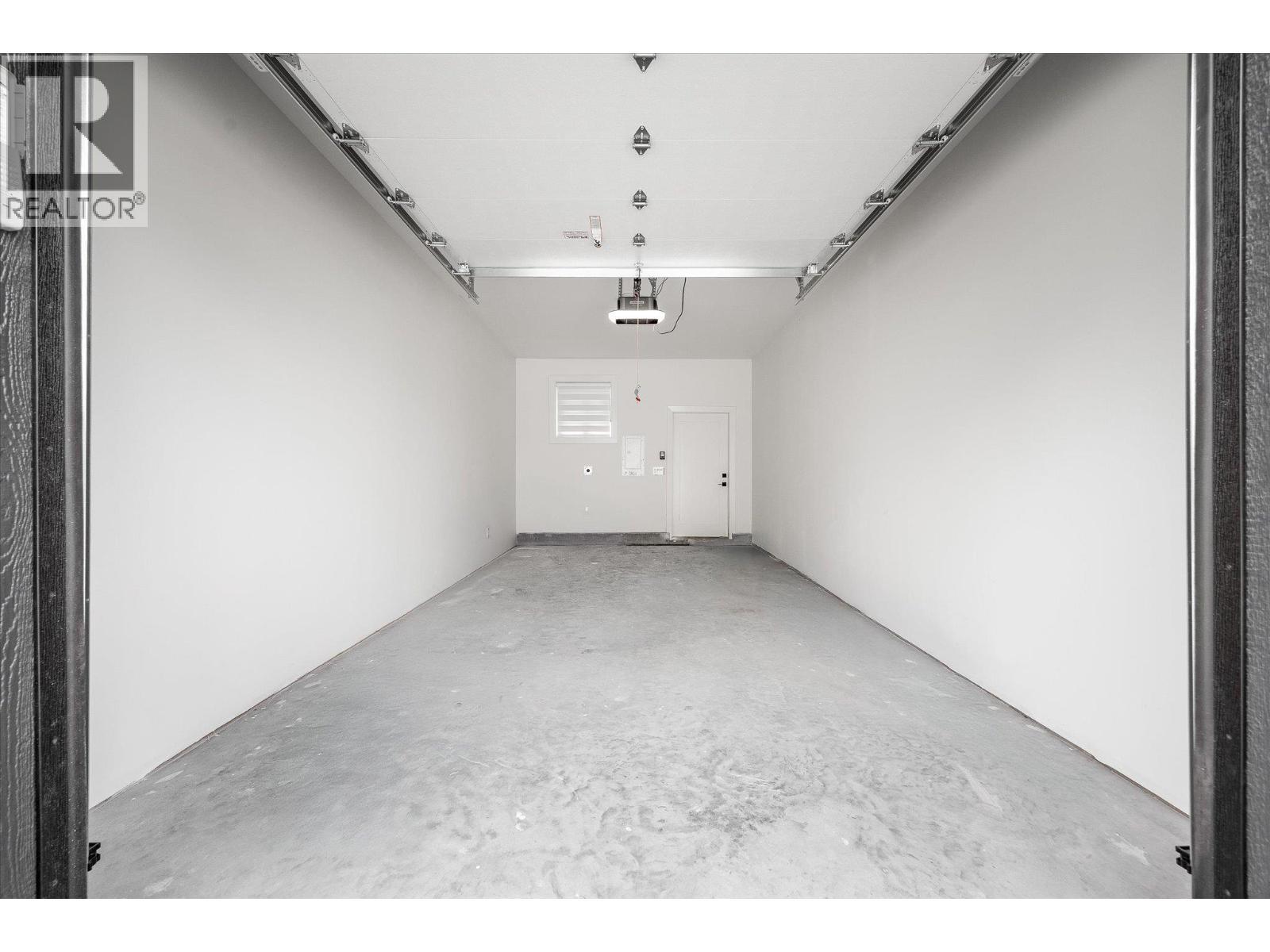 840 Grenfell Avenue Unit# 1. Kelowna, British Columbia