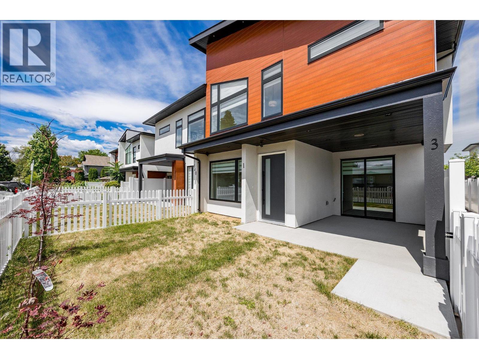 840 Grenfell Avenue Unit# 1. Kelowna, British Columbia