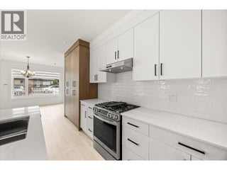 840 Grenfell Avenue Unit# 1. Kelowna, British Columbia