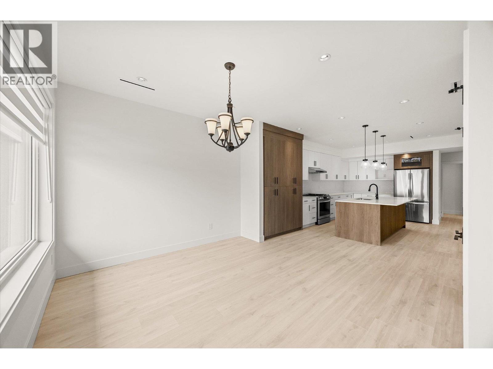 840 Grenfell Avenue Unit# 1. Kelowna, British Columbia