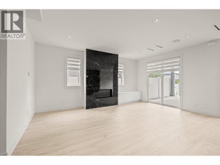 840 Grenfell Avenue Unit# 1. Kelowna, British Columbia