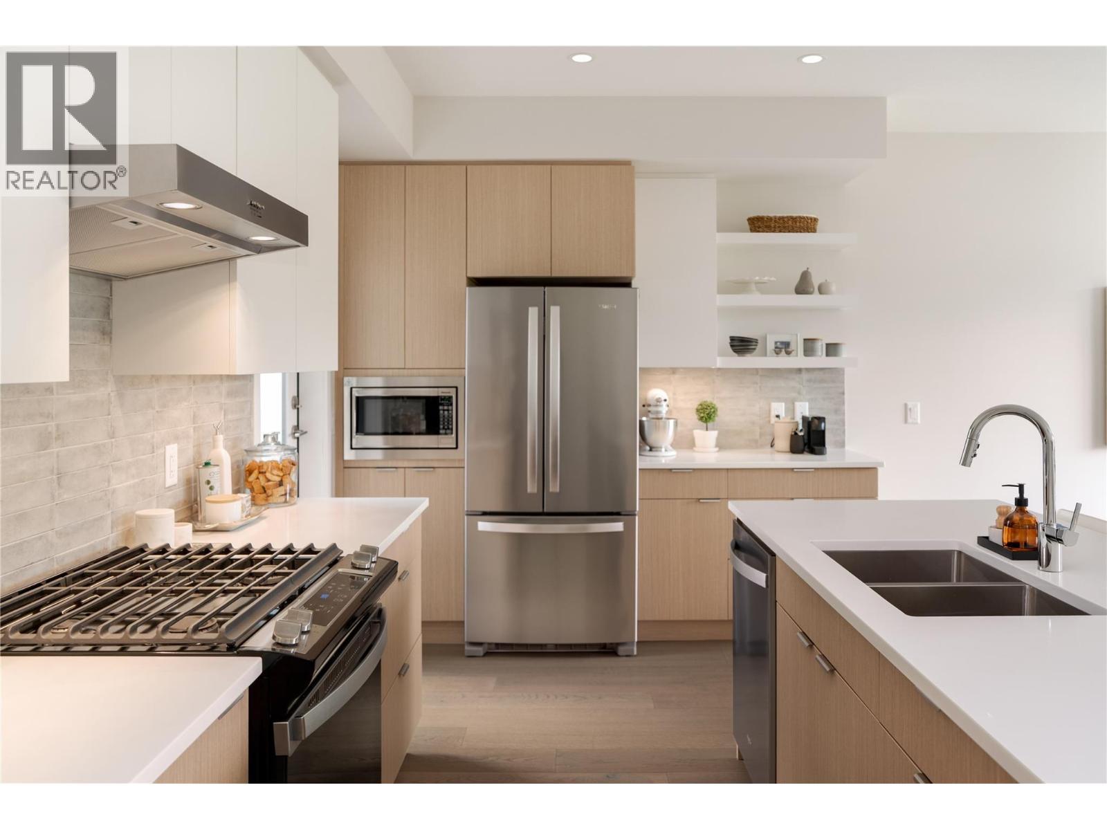 3719 Woodsdale Road Unit# 17. Lake Country, British Columbia