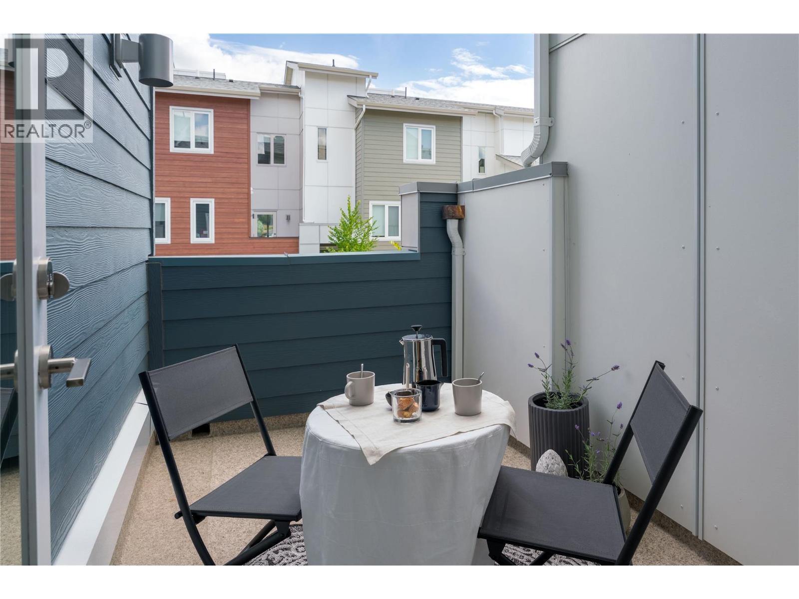 3719 Woodsdale Road Unit# 17. Lake Country, British Columbia