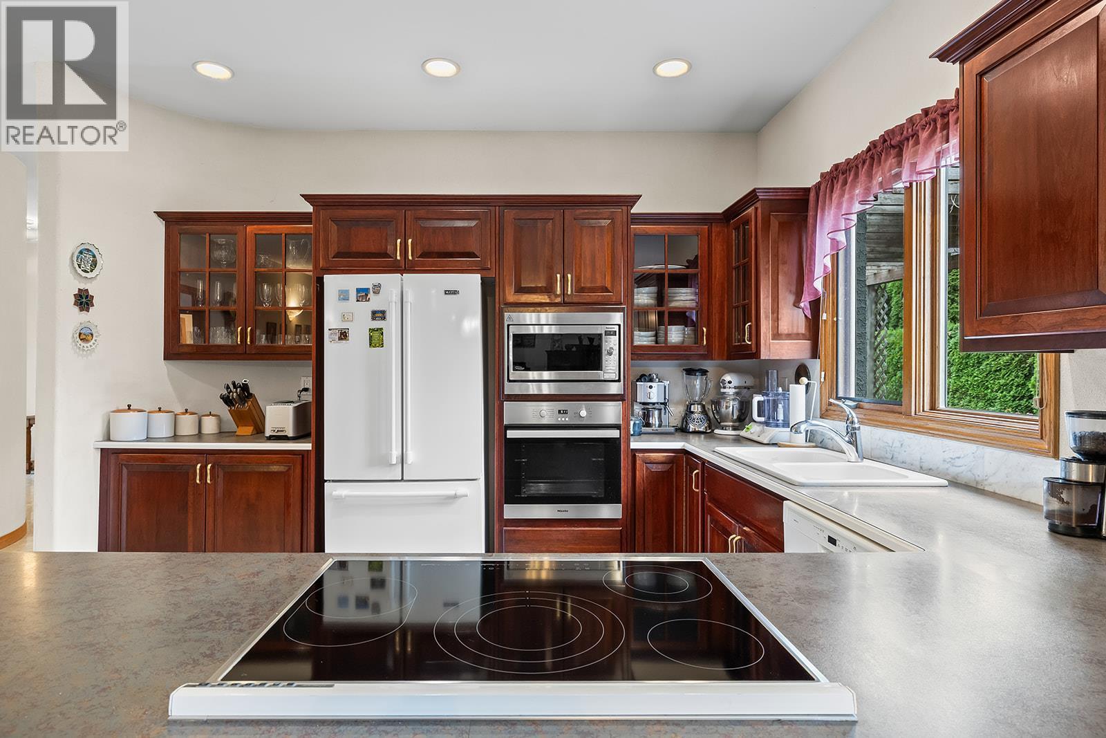 463 Carona Crescent. Kelowna, British Columbia