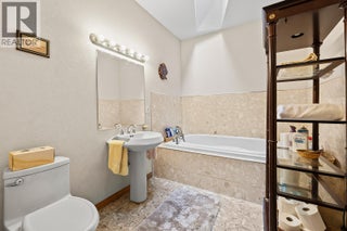 463 Carona Crescent. Kelowna, British Columbia