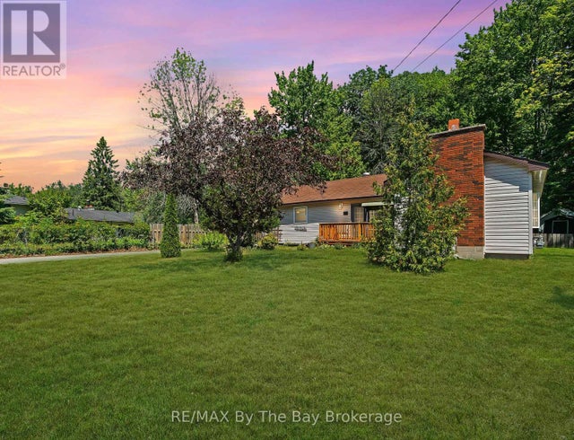 11 39th Street S, Wasaga Beach