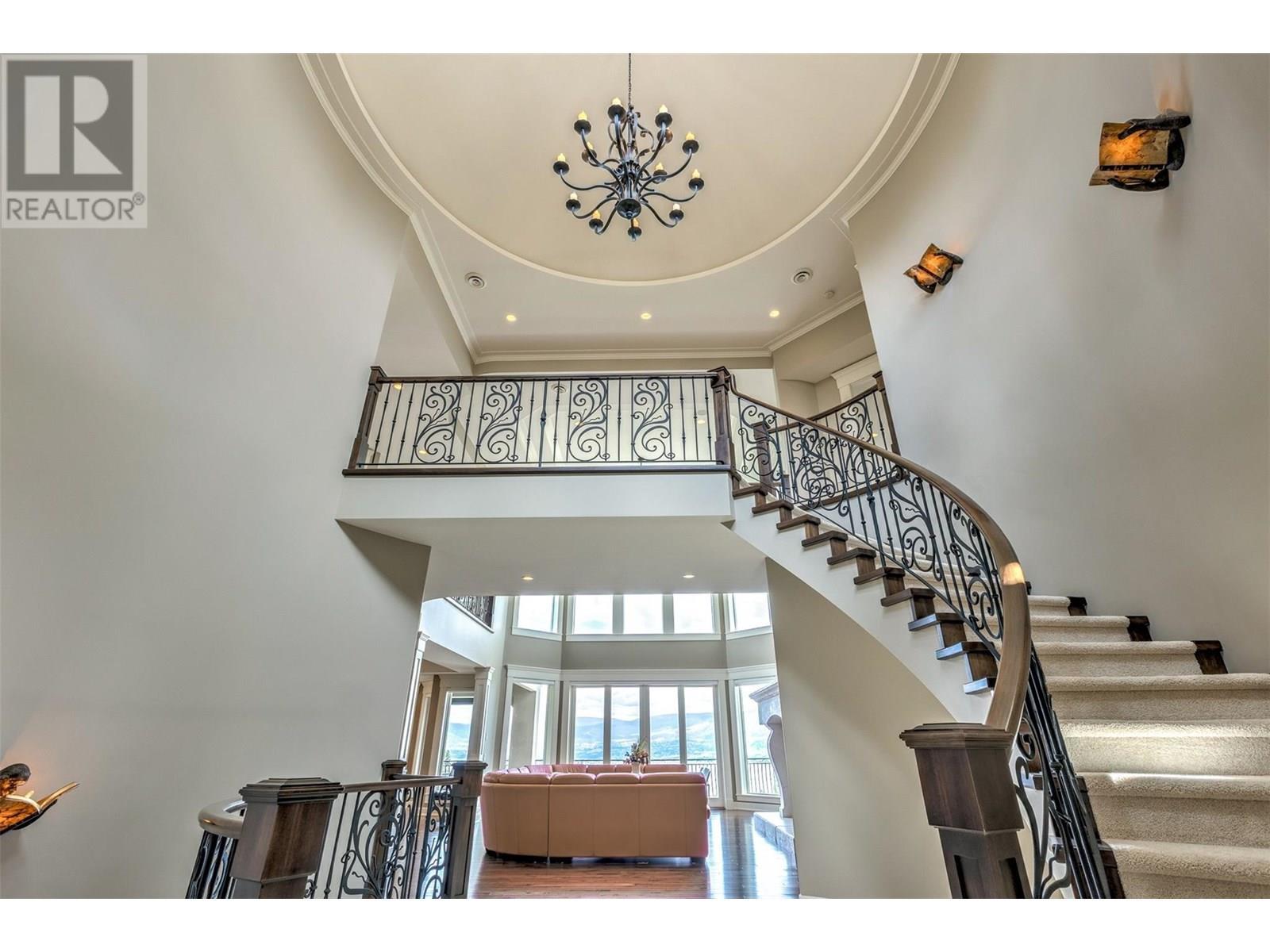 4860 Tuscany Lane. Kelowna, British Columbia