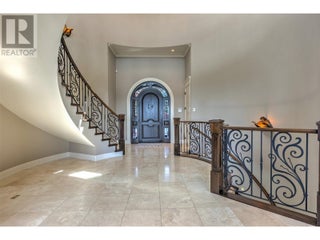 4860 Tuscany Lane. Kelowna, British Columbia