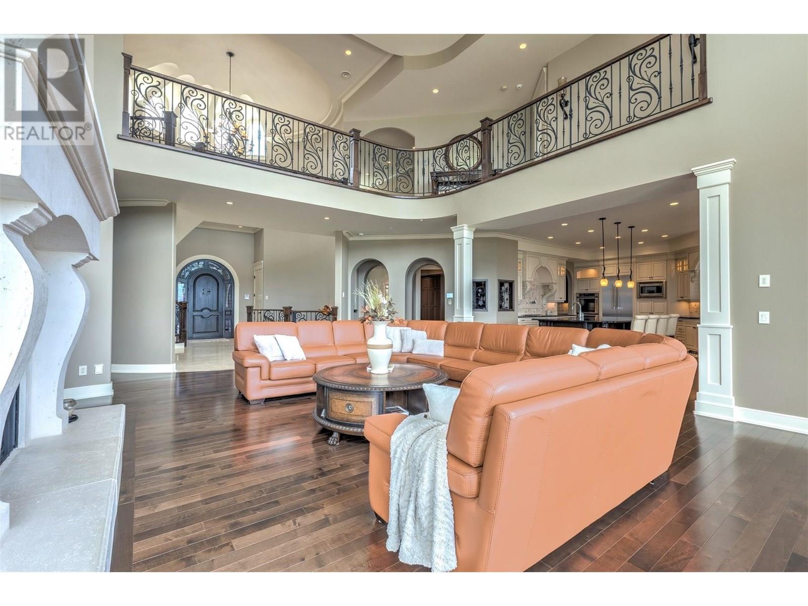 4860 Tuscany Lane. Kelowna, British Columbia