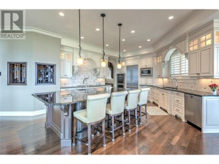 4860 Tuscany Lane. Kelowna, British Columbia