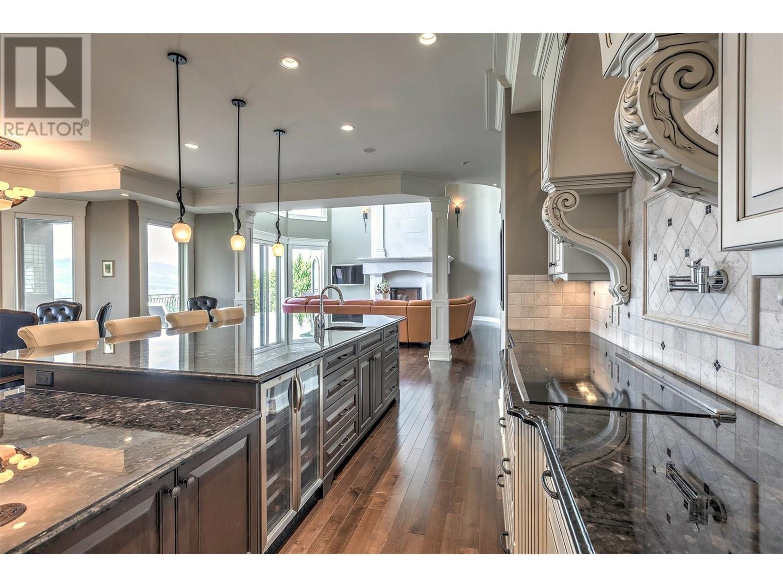 4860 Tuscany Lane. Kelowna, British Columbia