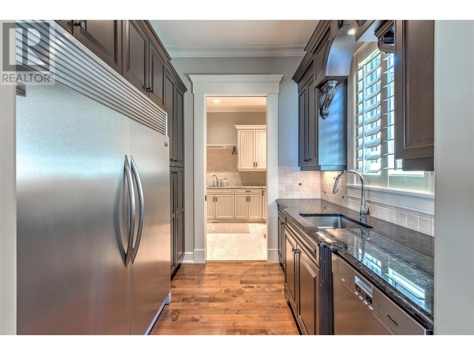 4860 Tuscany Lane. Kelowna, British Columbia