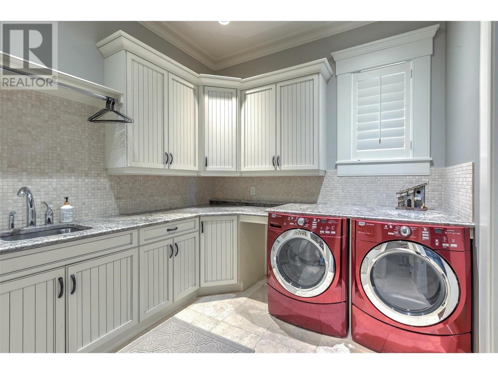 4860 Tuscany Lane. Kelowna, British Columbia