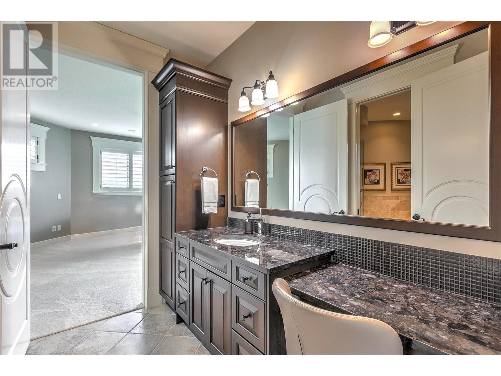 4860 Tuscany Lane. Kelowna, British Columbia