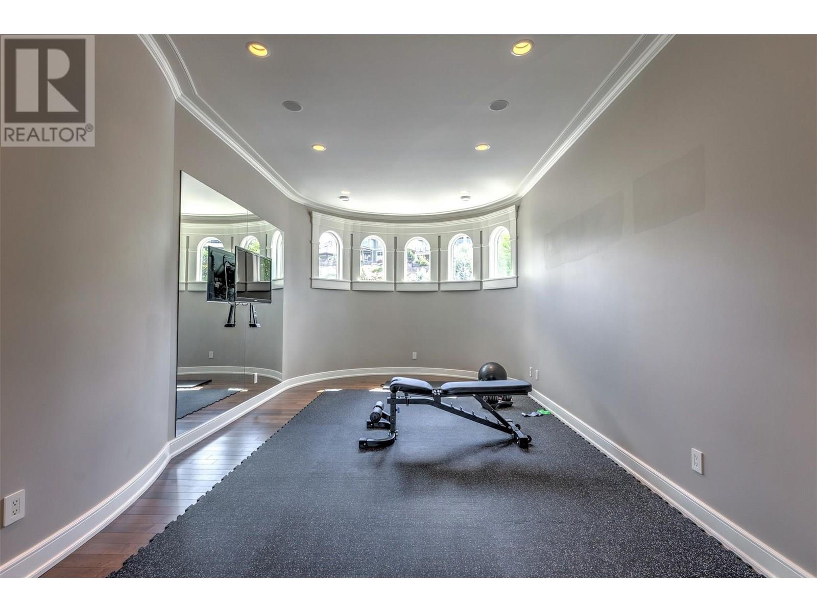 4860 Tuscany Lane. Kelowna, British Columbia