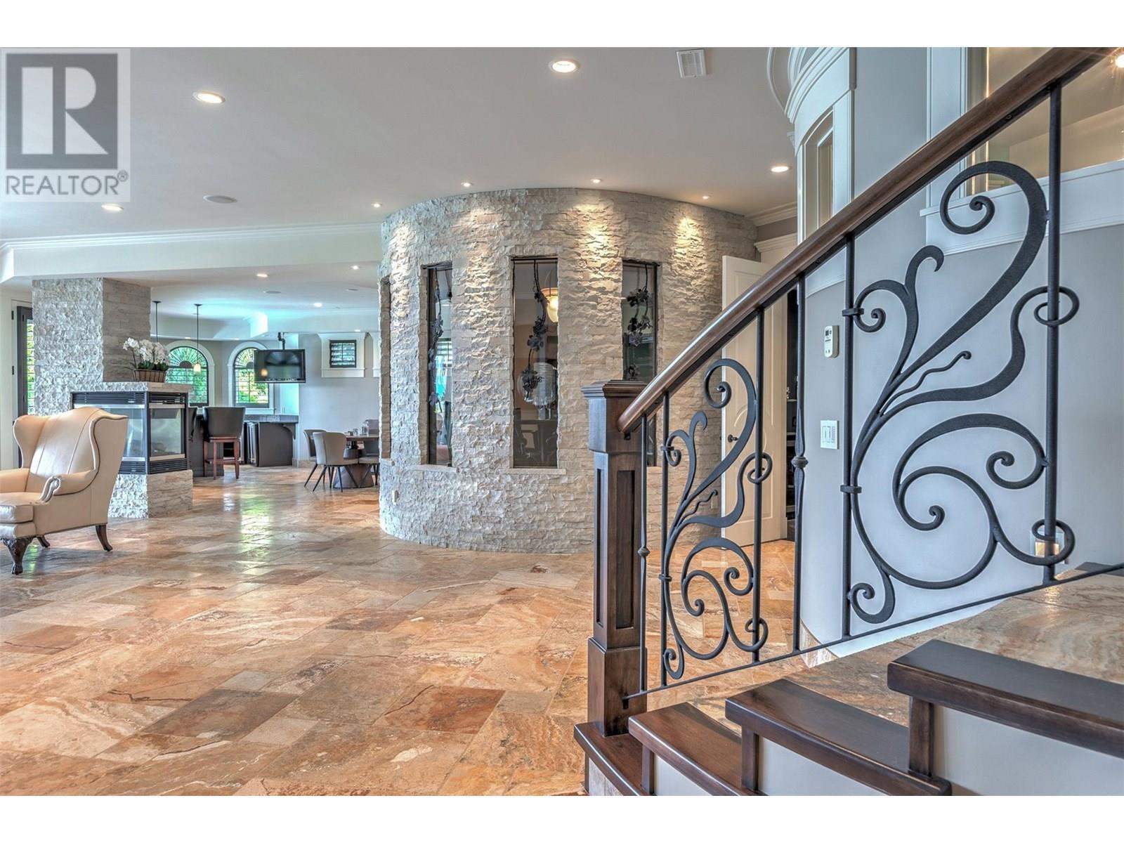 4860 Tuscany Lane. Kelowna, British Columbia