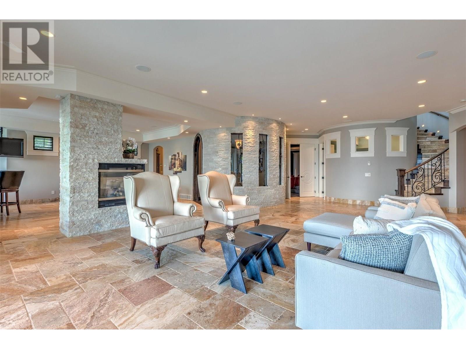 4860 Tuscany Lane. Kelowna, British Columbia