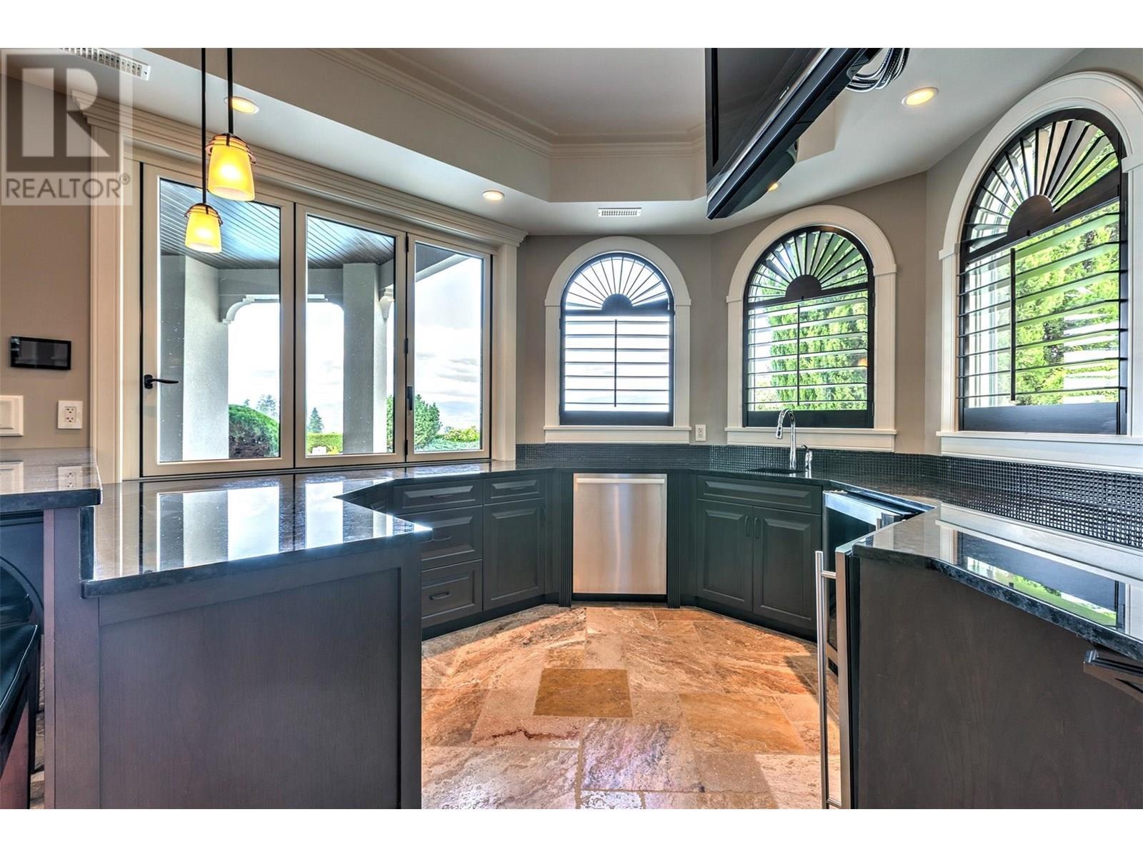 4860 Tuscany Lane. Kelowna, British Columbia