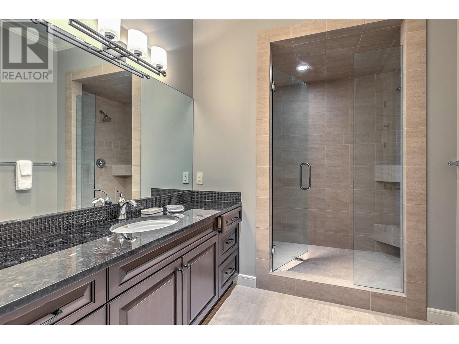 4860 Tuscany Lane. Kelowna, British Columbia