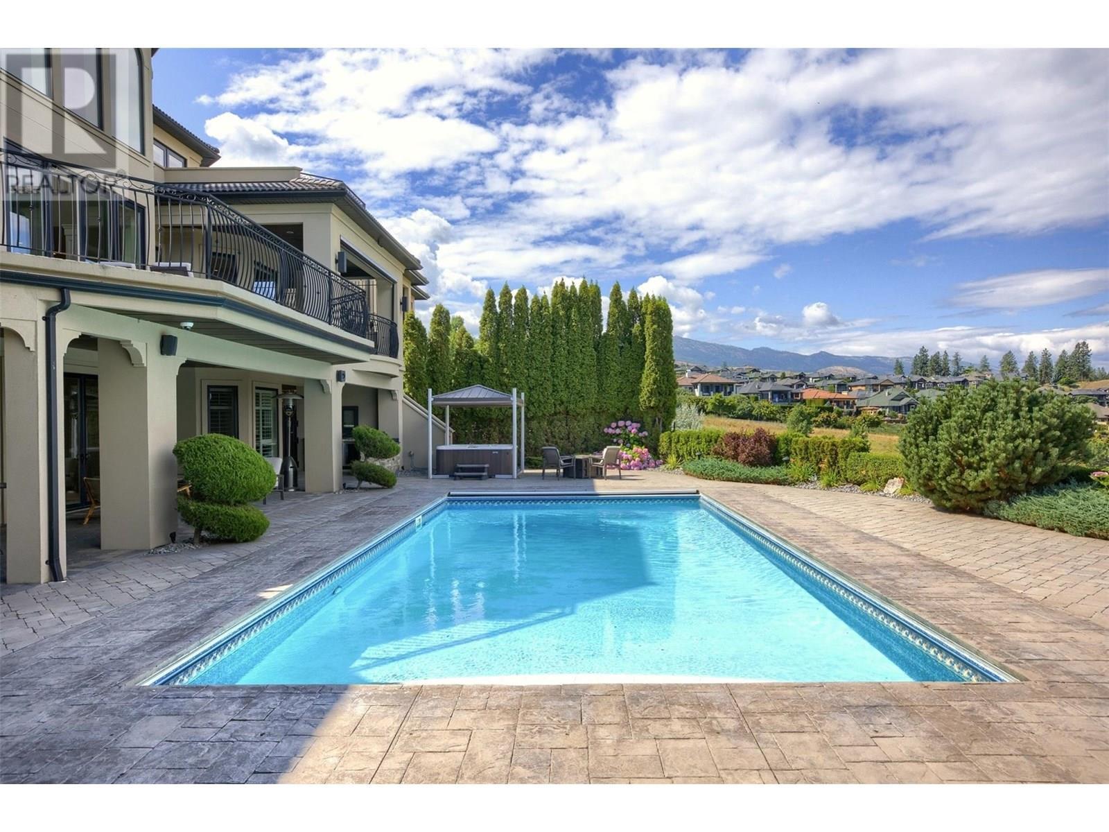 4860 Tuscany Lane. Kelowna, British Columbia