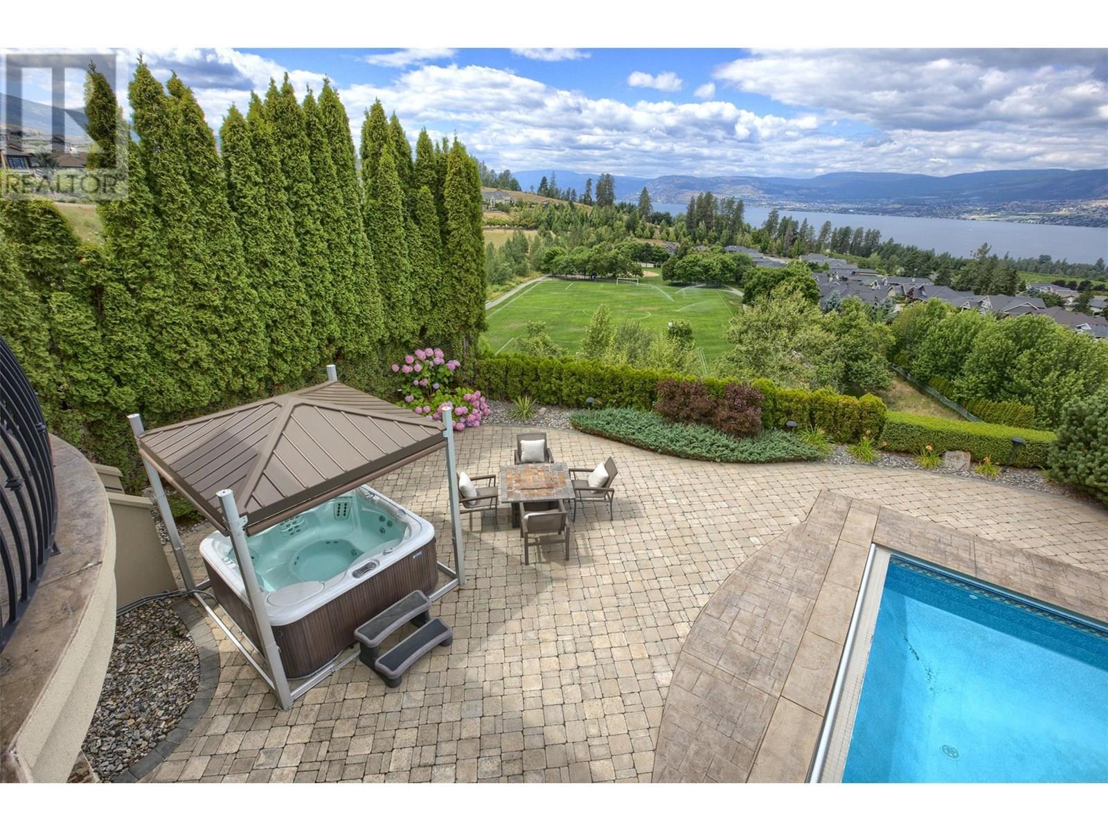 4860 Tuscany Lane. Kelowna, British Columbia