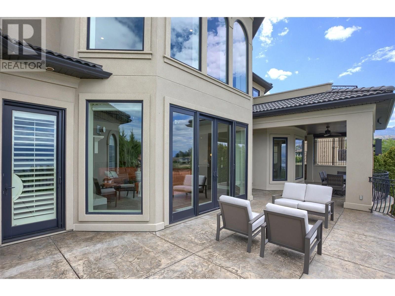 4860 Tuscany Lane. Kelowna, British Columbia