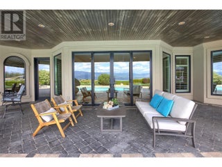 4860 Tuscany Lane. Kelowna, British Columbia