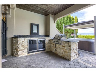 4860 Tuscany Lane. Kelowna, British Columbia